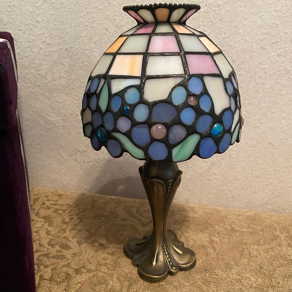 Vintage Partylite Stained Glass Hydrangea Tealight Lamp - Picture 1 of 7